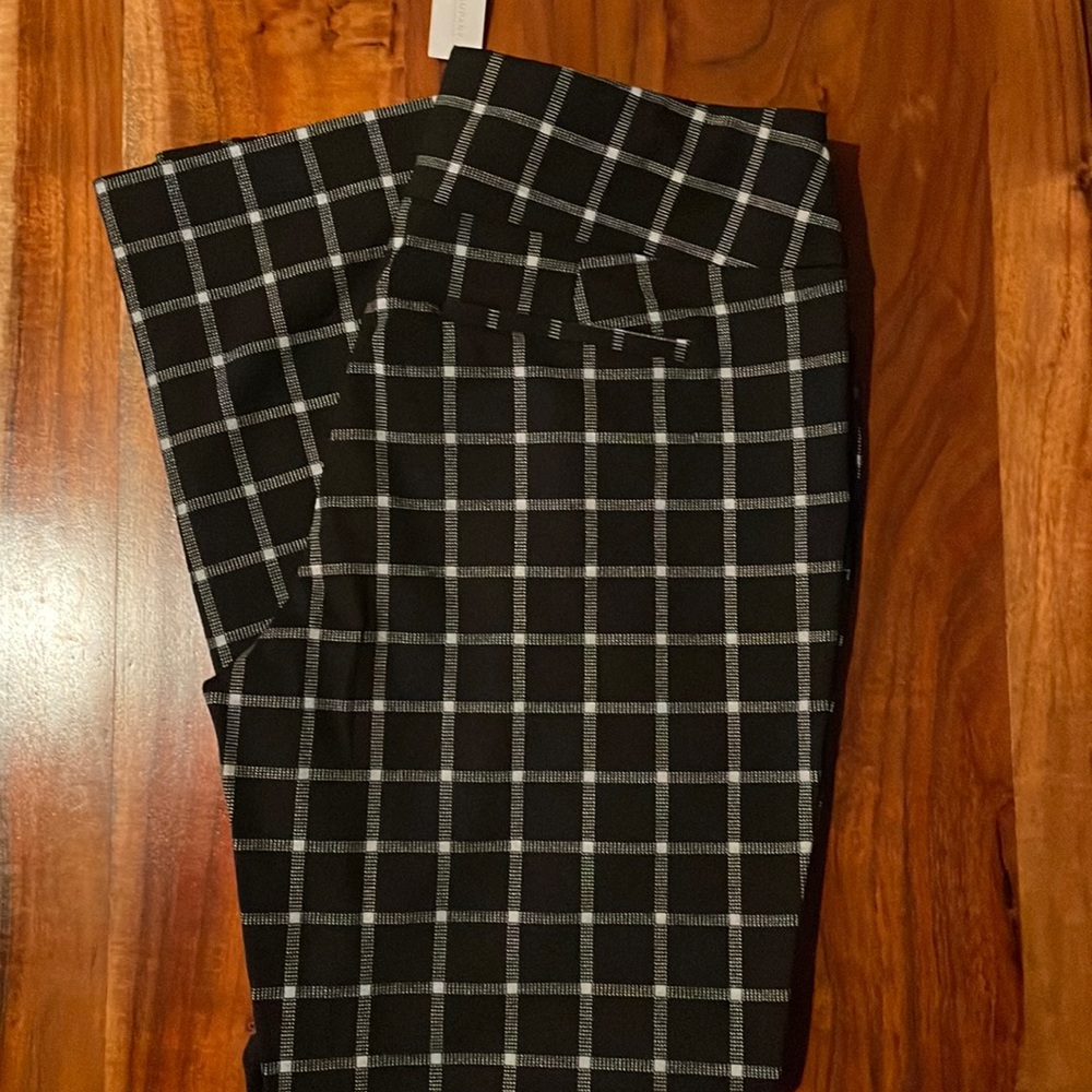 NWT NY&Co Pull-On Mid-Rise Bootcut Ponte Pant - Superflex - Picture 3 of 4